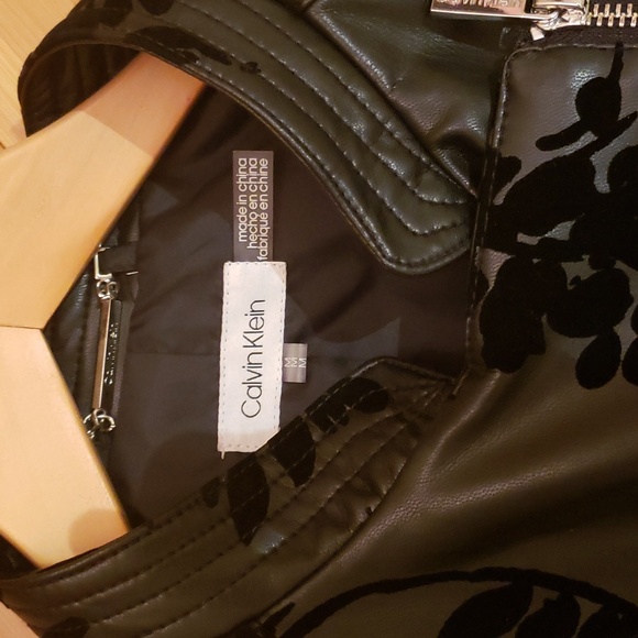 Faux leather motorcycle jacket - Picture 4 of 16